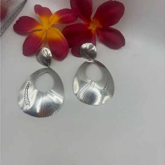 Vintage Silver Earrings - Picture 4 of 5